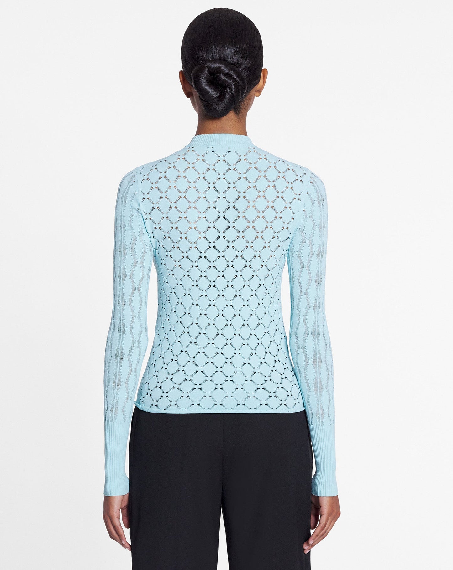 LONG-SLEEVED TOP IN LACE EFFECT KNIT